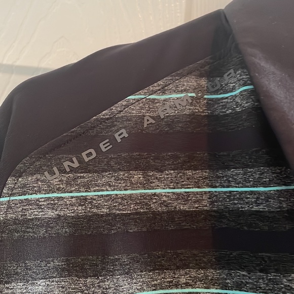 Under Armour golf polo large - Picture 3 of 4